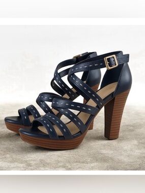 UGG Navy Leather Platform Heels W10/ Wooden Stacked Heel Sandals